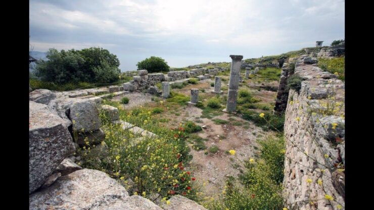 Santorini Walk Hiking Experience to Ancient Thira - Tour Details