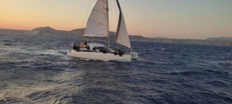 Santorini:Catamaran: private cruise with food & drinks - An Overview of the Santorini Catamaran Experience