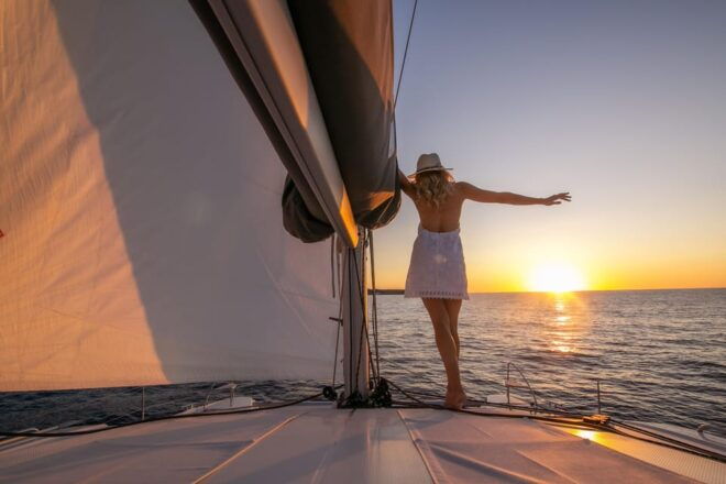 Santorini:Private Catamaran Tour With BBQ & Unlimited Drinks - Itinerary Highlights