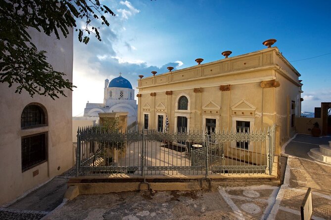 Santorinis Highlights Tour Experience - Price and Booking Details