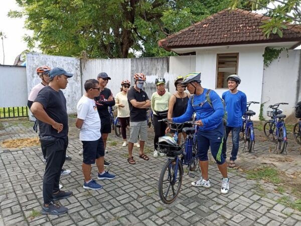Sanur Village & Turtle Sanctuary E-Bike Tour - Cultural Immersion and Conservation