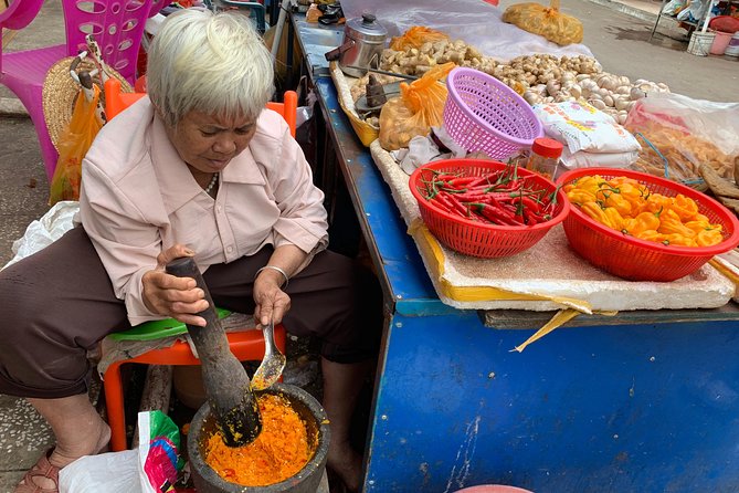 Sanya Shore Excursion: Sanya Luhuitou Park & Local Grocery Market Visit - Traveler Engagement