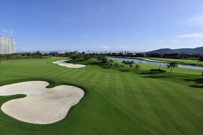 Sanya Yalong Bay Golf Club or Course Tee Time Reservation - The Experience: What You Can Expect