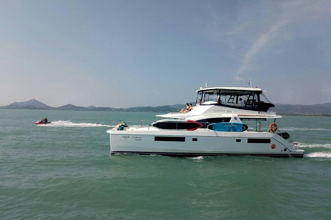 SANYATI - Leopard 51 Power Cat Luxury Cruise - Overview and Benefits of the Cruise