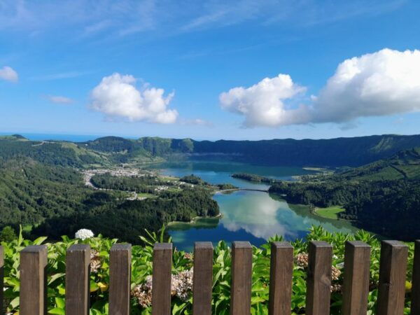 São Miguel: 2-Day Guided Tour, West & East Including Lunch - Important Information and Tips