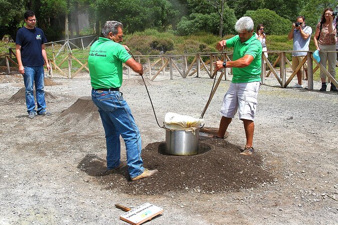São Miguel, Azores - Private Tour in 8 Seats Van "Exclusively for You" - Common Questions