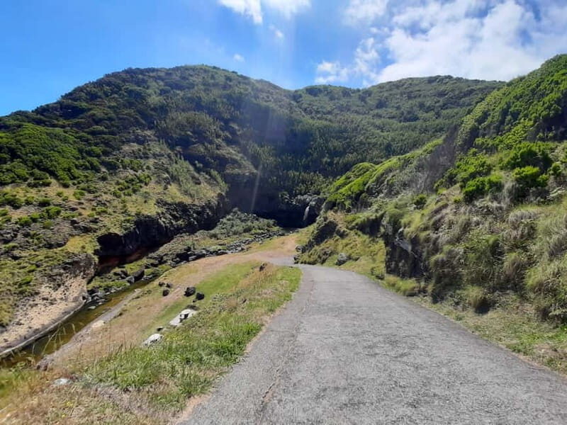 São Miguel: Moinho do Felix Hike with Tea Factory Visit - FAQ