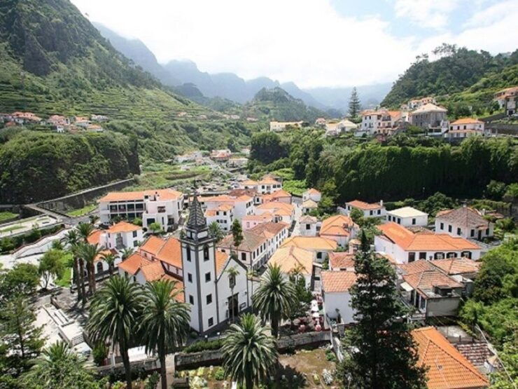 São Vicente Caves and Volcano Center Half-Day Tour - Tour Overview