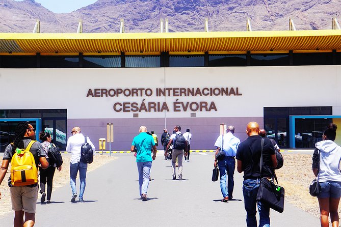 São Vicente: Private Transfer From Airport to Lazareto or Vice Versa - Pickup and Transportation Information