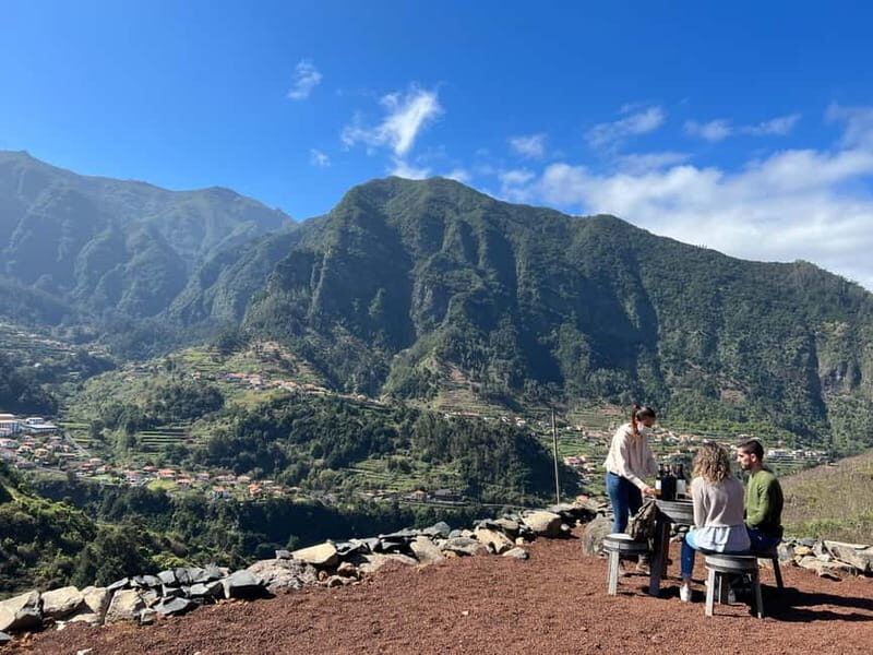 São Vicente Vineyard Visit With Traditional Lunch - FAQ