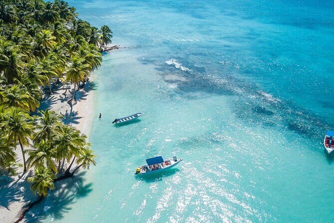 Saona Island Catamaran Cruise with Natural Pool, Lunch & Open Bar - FAQ
