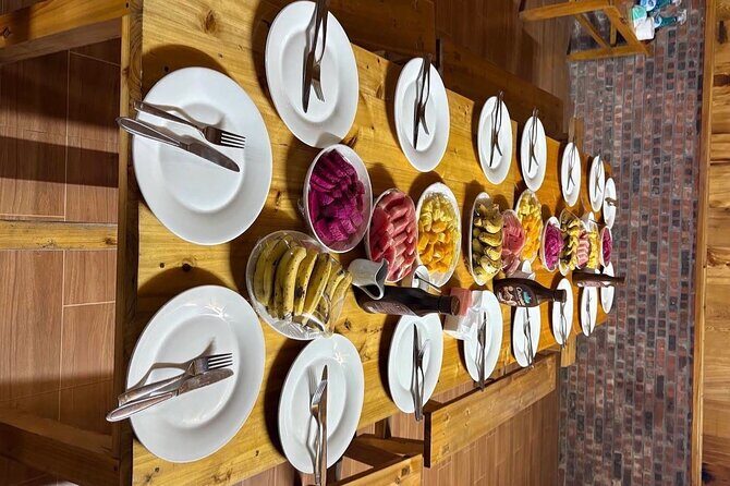 Sapa 2 Day 1 Night Trekking Mountain,Rice fields and Village Tour - What Makes This Tour Stand Out