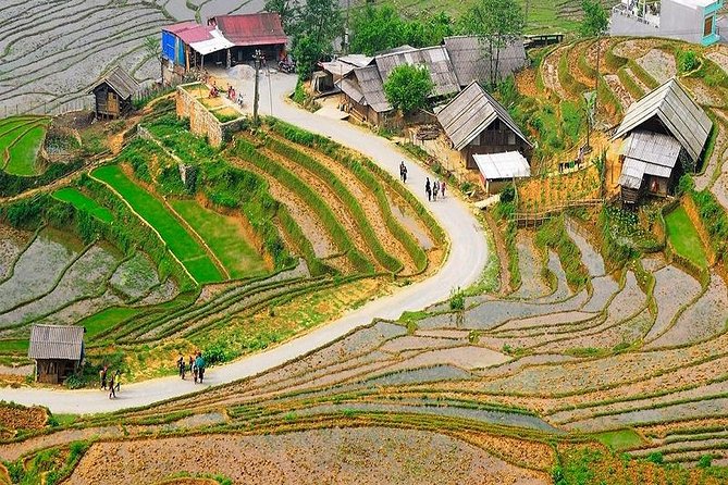 Sapa 2 Day Tour by Bus From Hanoi: Small Group; Trekking; Hotel; Express Way - Return Journey via Express Way