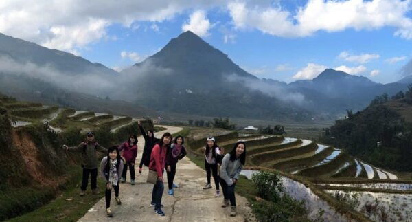 SaPa: 2-Day Villages,Rice Fields, Love Waterfall Hiking Tour - Traveler Experiences