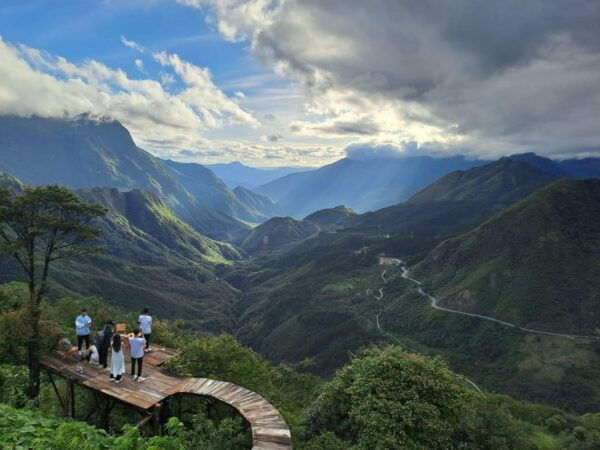 SaPa: 2-Day Villages,Rice Fields, Love Waterfall Hiking Tour - Frequently Asked Questions