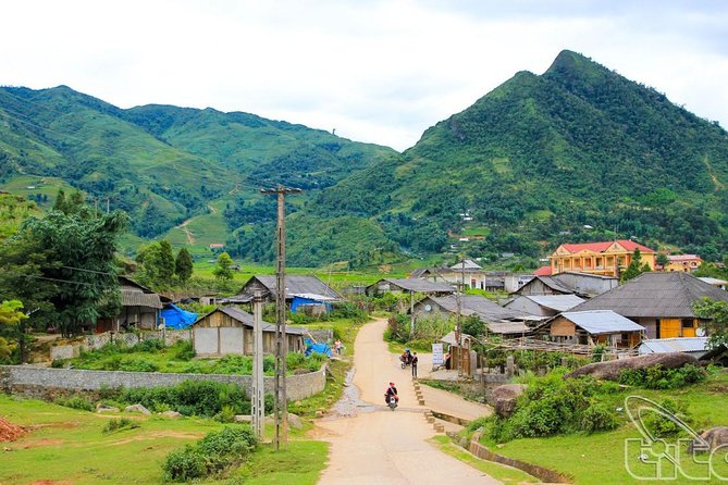 Sapa 2 Days 1 Night Overnight at Homestay -Sleeping Bus 2 Ways ! - Homestay Accommodation in Sapa