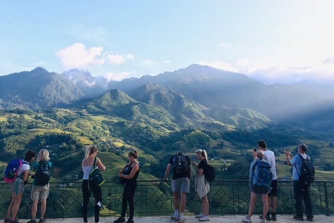 Sapa 2 Days 2 Nights Trekking Tour - Overnight in Bus and Bungalow - Meals and Local Cuisine