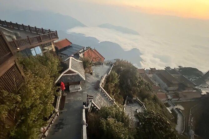Sapa Fansipan Mountain Tour With Cable Car & Muong Hoa Funicular - Who Should Consider This Tour?