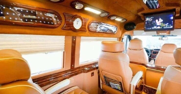 Sapa: Ha Giang Transfer by Luxury Limousine - Pricing and Duration