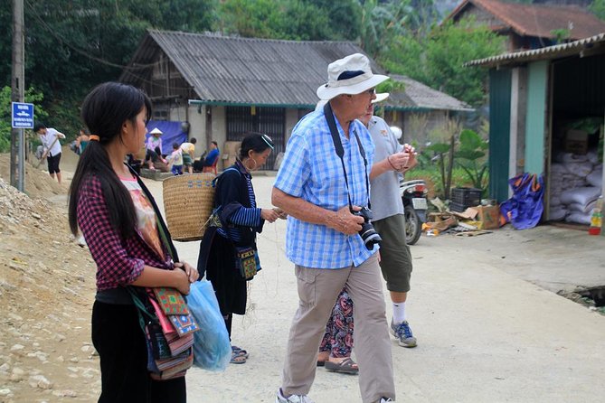Sapa Hard Trekking Villages 2d/1n: Homestay, Meals, English Speaking Guide - English Speaking Guide for a Hassle-free Experience