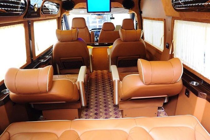 Sapa transfer by luxury limousine to Noi Bai airport with 8 VIP seats from Sapa - Sapa transfer by luxury limousine to Noi Bai airport with 8 VIP seats from Sapa