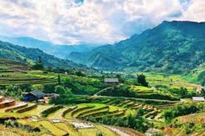 Sapa Trekking 2D1N overnight by sleeper bus-Package Inclusive - Day 2: Trekking and Village Life