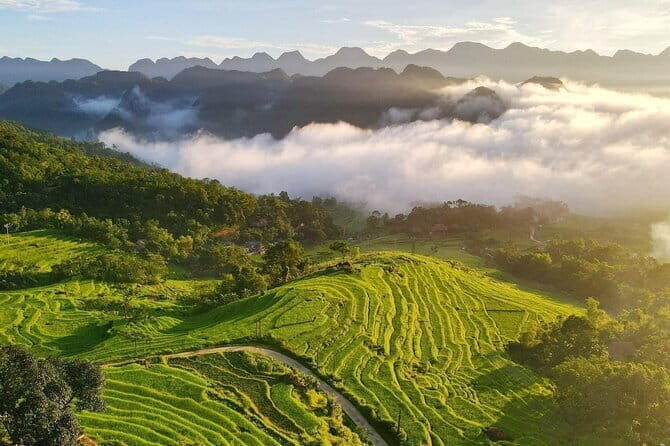 Sapa Trekking 2D1N overnight by sleeper bus-Package Inclusive - Who Should Consider This Tour?