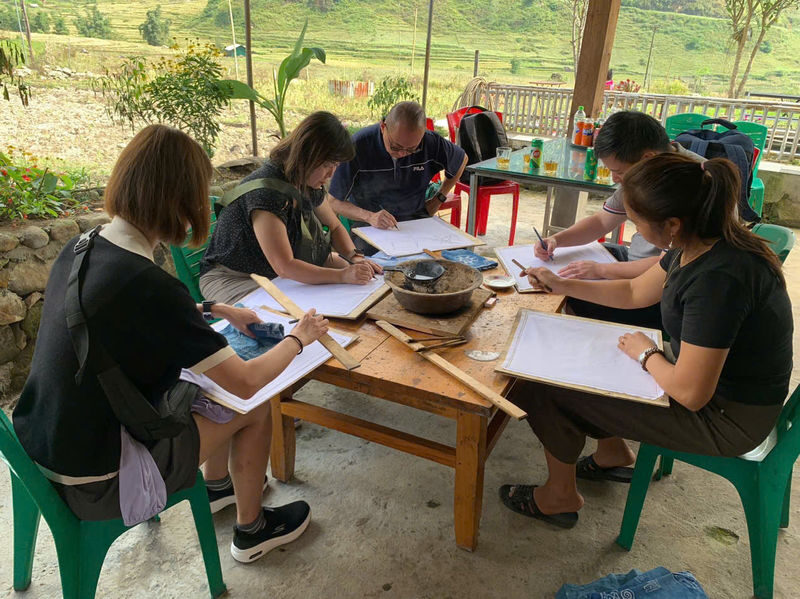 Sapa Trekking Ta Van Village & Batik Painting (Optional Chinese Guide) - Who will get the most from this day