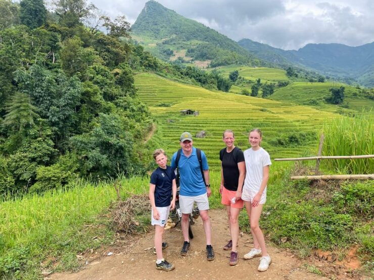 Sapa: Trekking Through Terraced Rice Fields & Valley 1 Day - Itinerary Highlights
