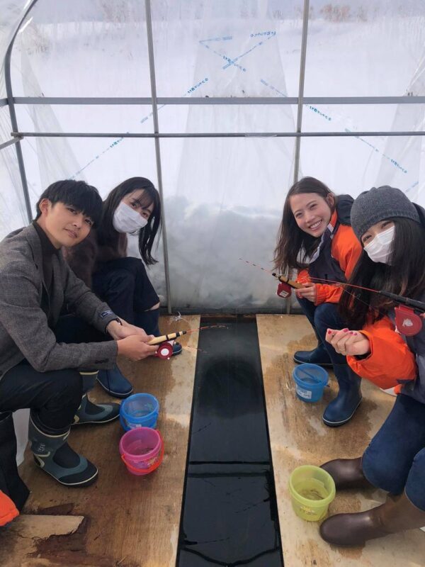 Sapporo Half-Day Smelt Fishing Experience with Transfers - Tempura, udon and a taste of local sake