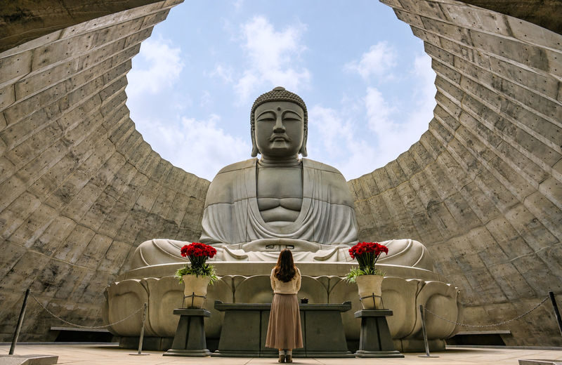 Sapporo Hill of the Buddha, Shrine & Otaru One-Day Tour - A day that links Sapporo to Otaru