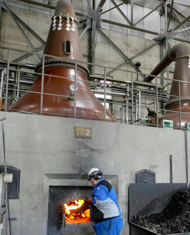 Sapporo Kamui Cape, Otaru & Yoichi Distillery Full-Day Tour - Guides and transport make the long route workable