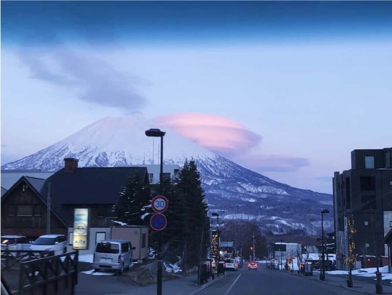 Sapporo: Lake Toya & Noboribetsu Small-Group Day Trip - An Overview of the Tour Experience