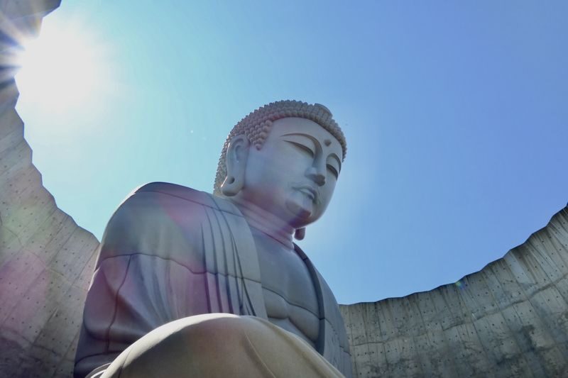 Sapporo Moai Statues & Shiroi Koibito Park Day Trip - Moai statues make an unexpected Sapporo stop
