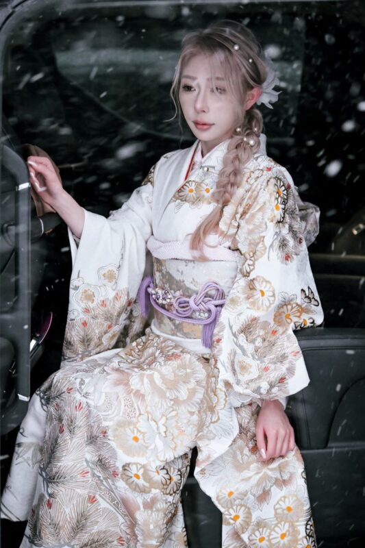 Sapporo: Professional Photographer Private Travel Photography Experience - When Otaru or Jozankei enters the plan