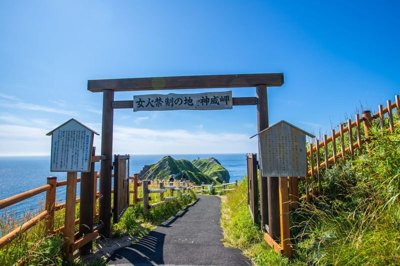 Sapporo Shakotan & Otaru Full-Day Tour with Scenic Views - Why Shakotan earns a full day from Sapporo