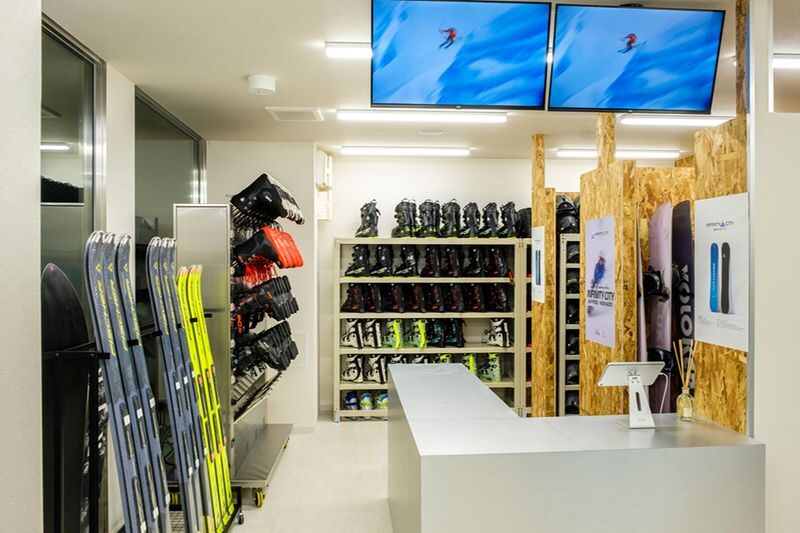 Sapporo Ski & Snowboard Rental | Snowboard, Ski, Arcteryx Ski Wear | Susukino INFINITY CITY - What the price buys, and what it does not
