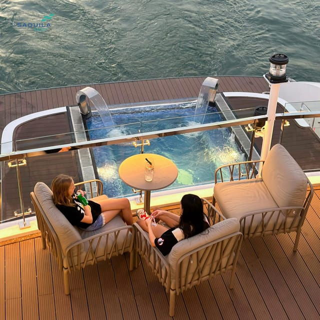 Saquila Yacht Halong: Dinner Cruise, Dining and Sunset Views - Unique Dining Experience