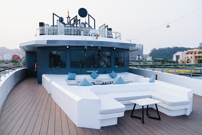 Saquila Yacht Journey: Discover Bai Tu Long or Halong Bay - Activities and Shore Excursions