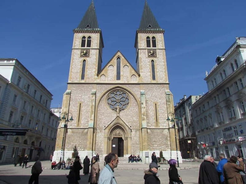 Sarajevo: Discover Sarajevo Walking Tour with Local Guide - The Sum Up