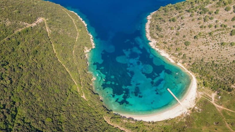 Saranda: Boat tour to 7 destinations including free umbrella - Who Would Love This Tour?