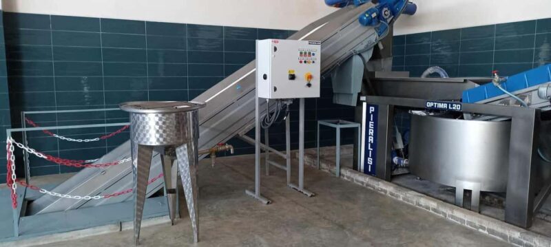 Saranda: Wine and raki tasting, local products. - What to Expect from the Experience