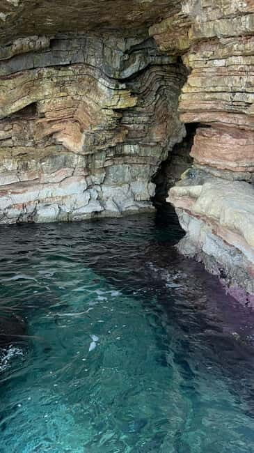 Saranda:Kroreza Bay with snorkelling,&umbrellas - What the Reviews Say