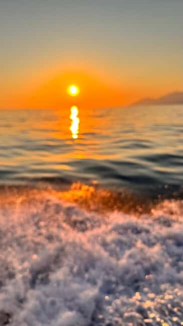 Sarandë: Exclusive Relaxing Sunset Tour with Wine & Fruits - Who Will Love This Tour?