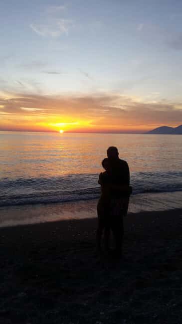 Sarandë: Exclusive Relaxing Sunset Tour with Wine & Fruits - The Sum Up