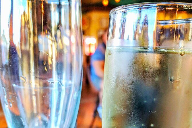 Sarasota Boutique Tour: Shopping, Bubbles, Bites & Insight - An In-Depth Look at Sarasota Boutique Tour