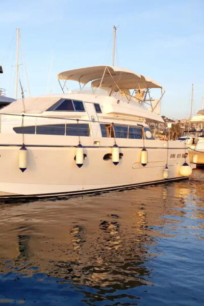 Sardinia: Tour La Maddalena in a Luxury Yacht - Local Attractions and Activities