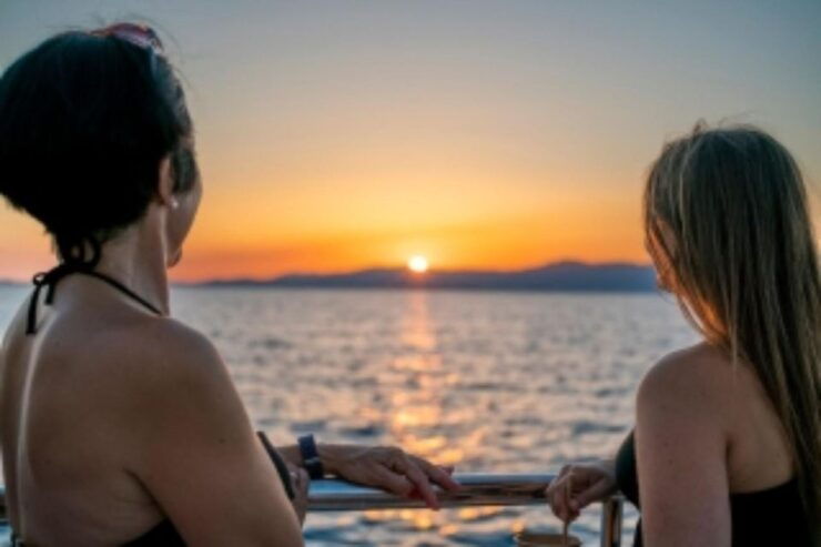 Sarenal: Sunset Catamaran Cruise With BBQ - Activity Details