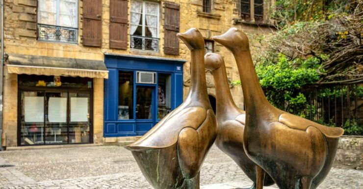 Sarlat Gourmet Tour & Market Visit With Tastings - Experience