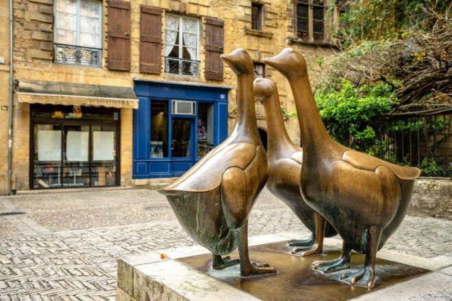 Sarlat Gourmet Tour & Market Visit With Tastings - Additional Information